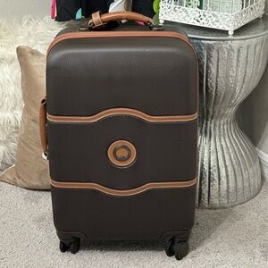 DELSEY
Chatelet Air 2.0 21" Large Carry-On Spinner